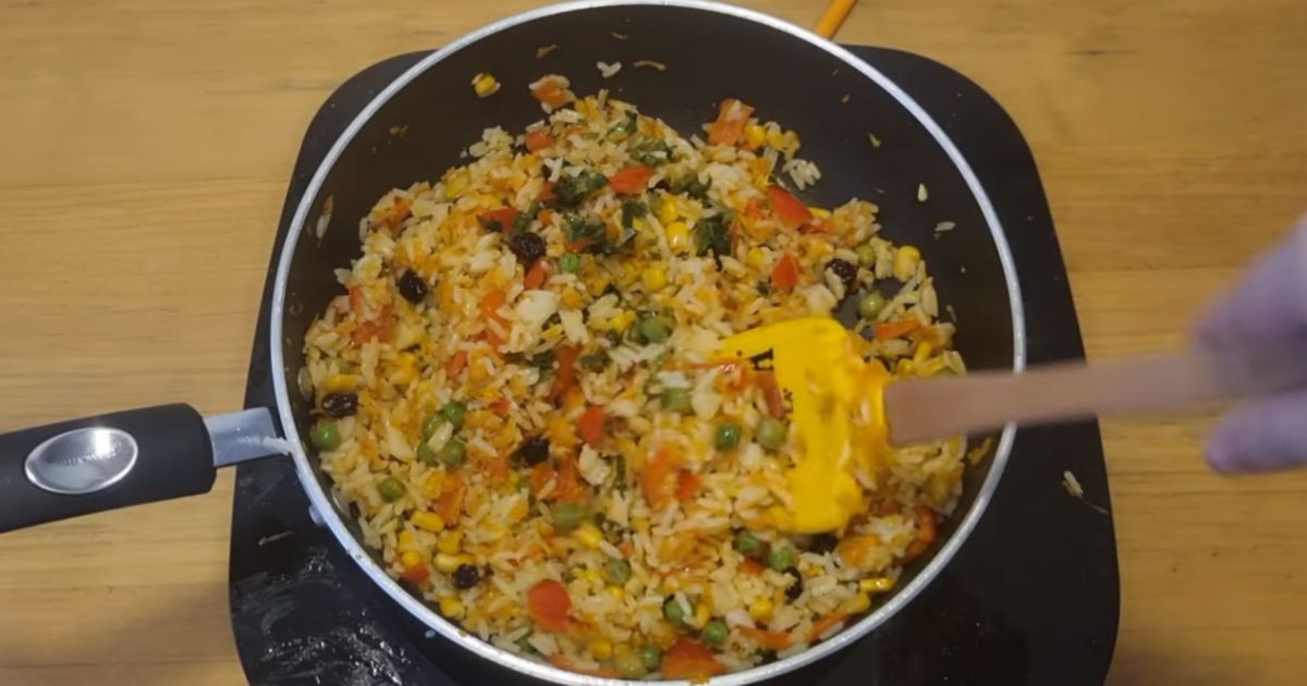 Arroz à Grega: Uma Explosão de Cores e Sabores para Transformar sua Refeição! 