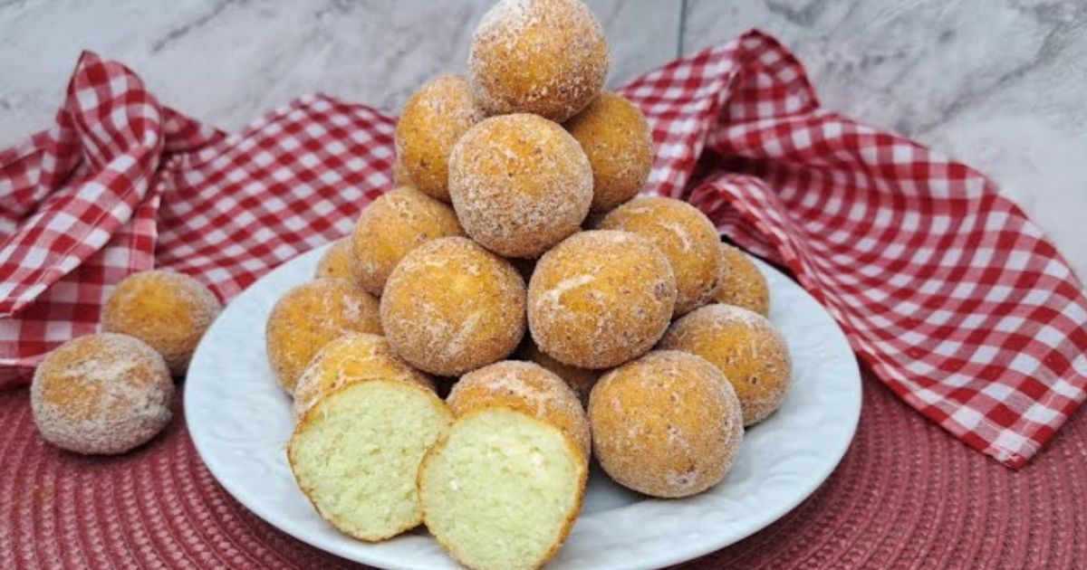 Lanches: Bolinho de Ricota: O Snack Perfeito para o Seu Lanche! 