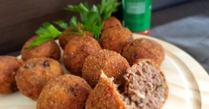 Salgados: Bolinho de Carne Moída de Boteco