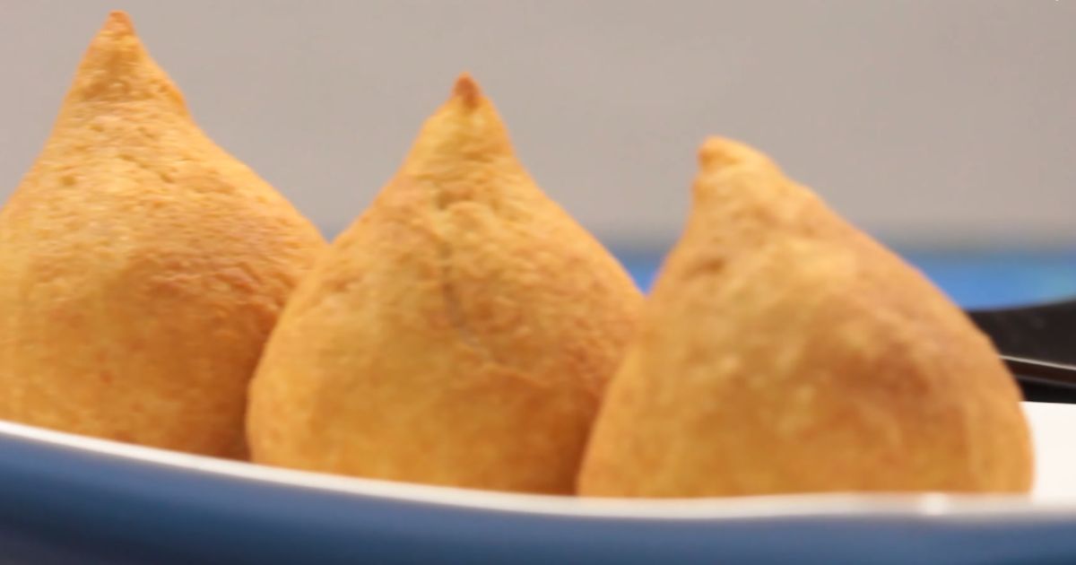 Coxinha de Frango com Catupiry: Receita Fácil e Irresistível que Vai Surpreender! 