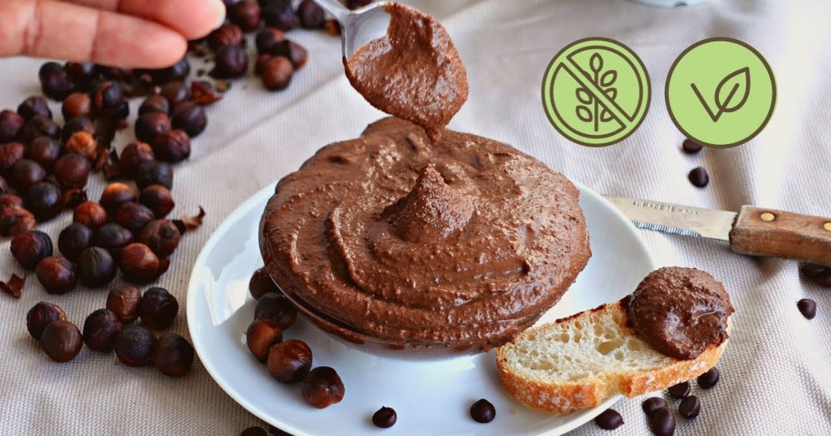 Pasta de Avelã e Chocolate Caseira: Desfrute de Sabor Gourmet com esta Receita de Nutella Vegana! 