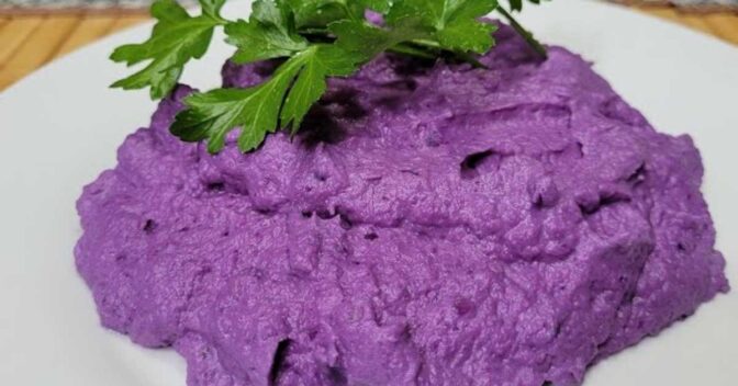 Acompanhamentos: Purê de repolho roxo