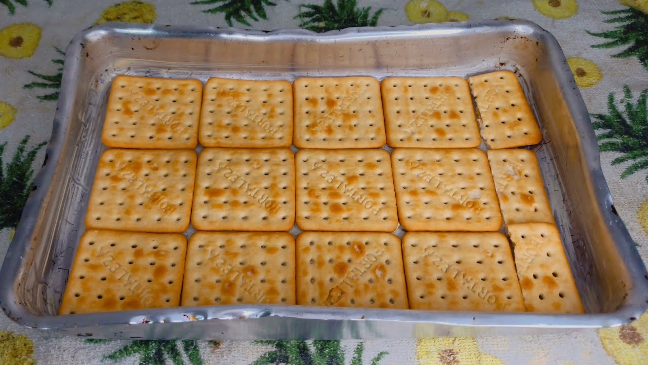 COLOQUE BISCOITO NA FORMA DE BOLO E FAÇA UM LANCHE DE MINUTOS 