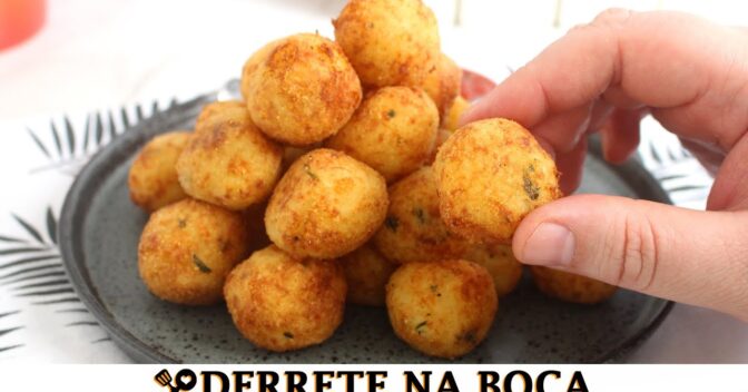 Acompanhamentos: BOLINHAS DE BATATA COM QUEIJO