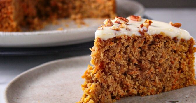 Bolos: Desvende os Segredos do Delicioso e Aromático Bolo de Cenoura Americano Sem Glúten: Úmido e Macio