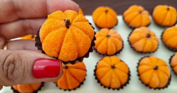 Doces: Prepare-se para o Halloween com Brigadeiros de Leite Ninho moldados como abóboras